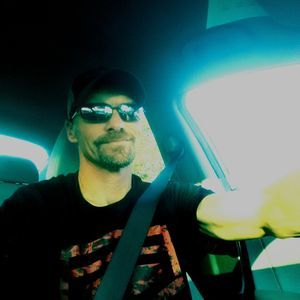 Meet your Posher, Tom